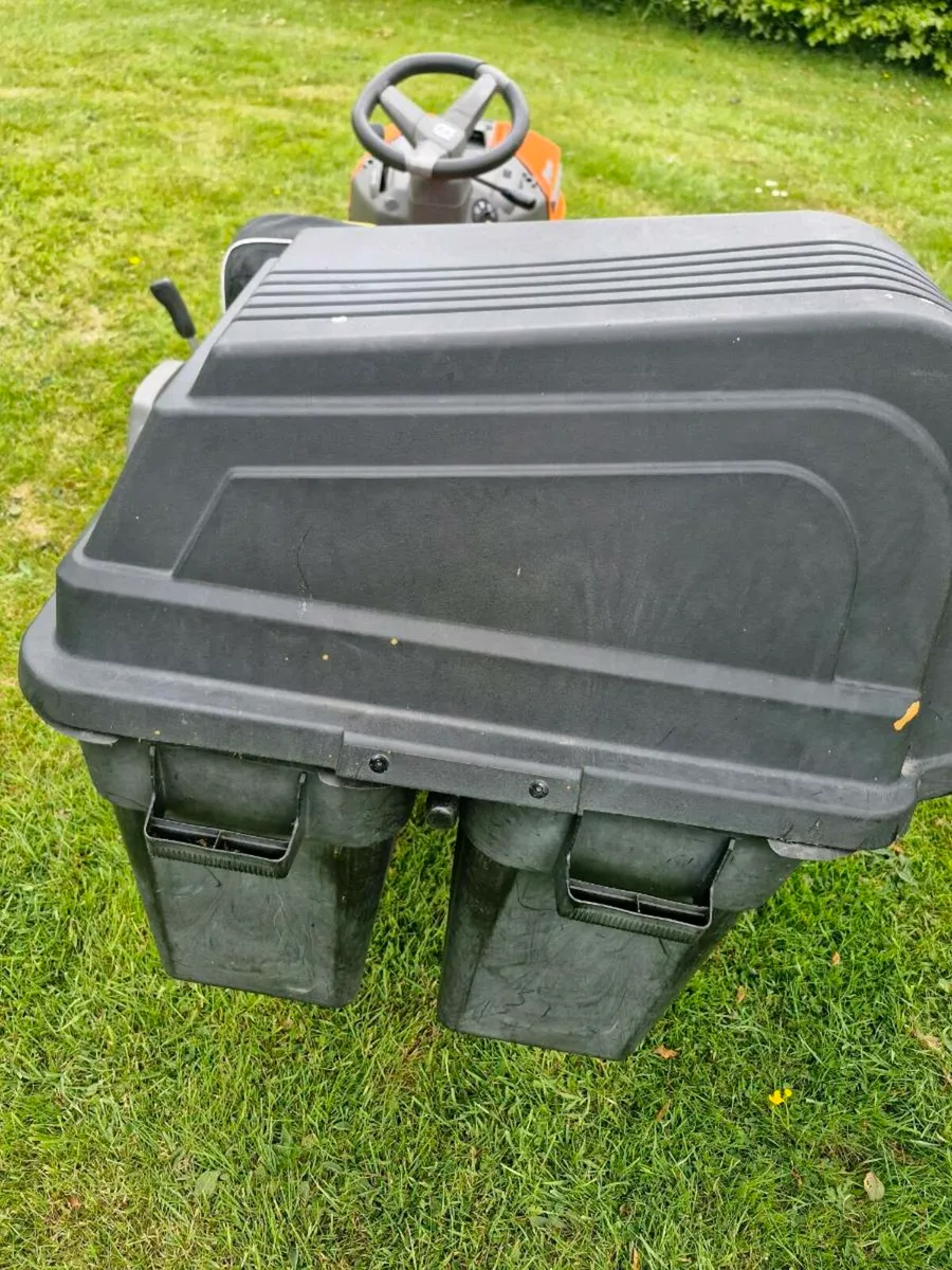 Husqavarna Ride on mower  FREE Delivery available - Image 3
