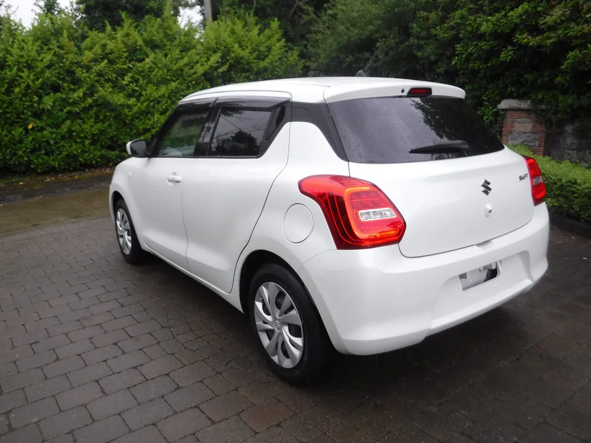 SUZUKI SWIFT 1.2 AUTO LOW MILEAGE HIGH SPEC - Image 4