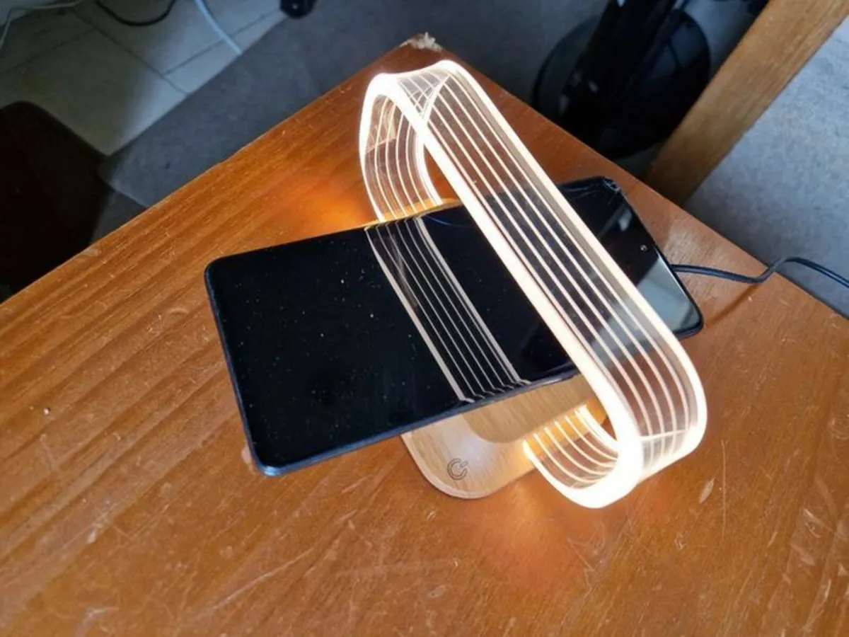 Bedside Lamp with wireless Charging Station - Image 1