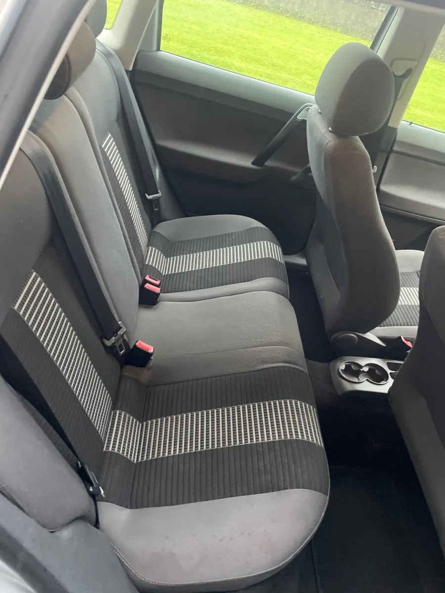 Volkswagen Polo 2008 - Image 2