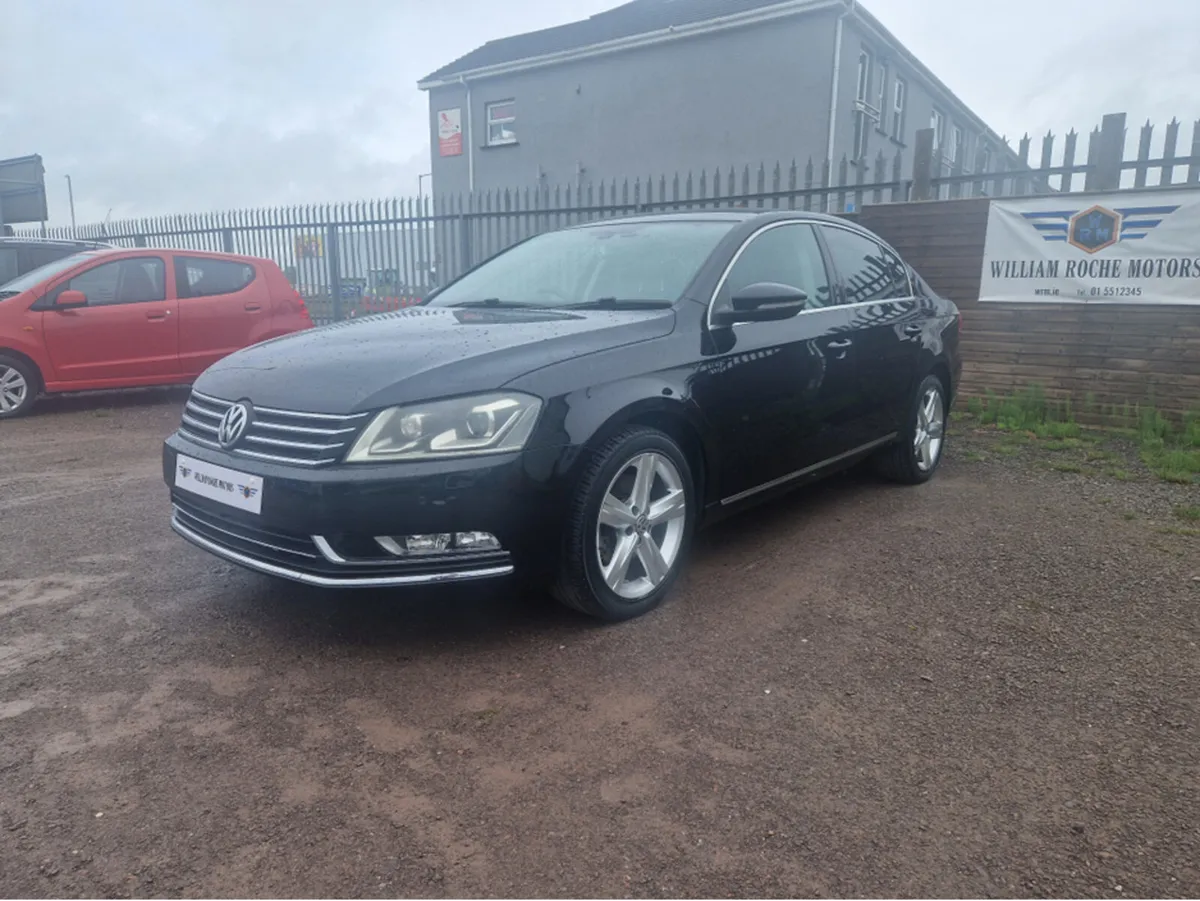 Volkswagen Passat DBA-3CCAX - Image 4