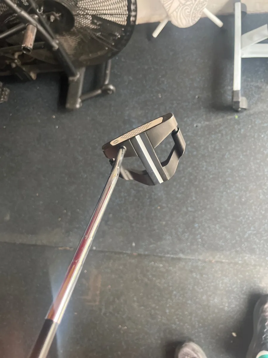 Golf putter - Image 3