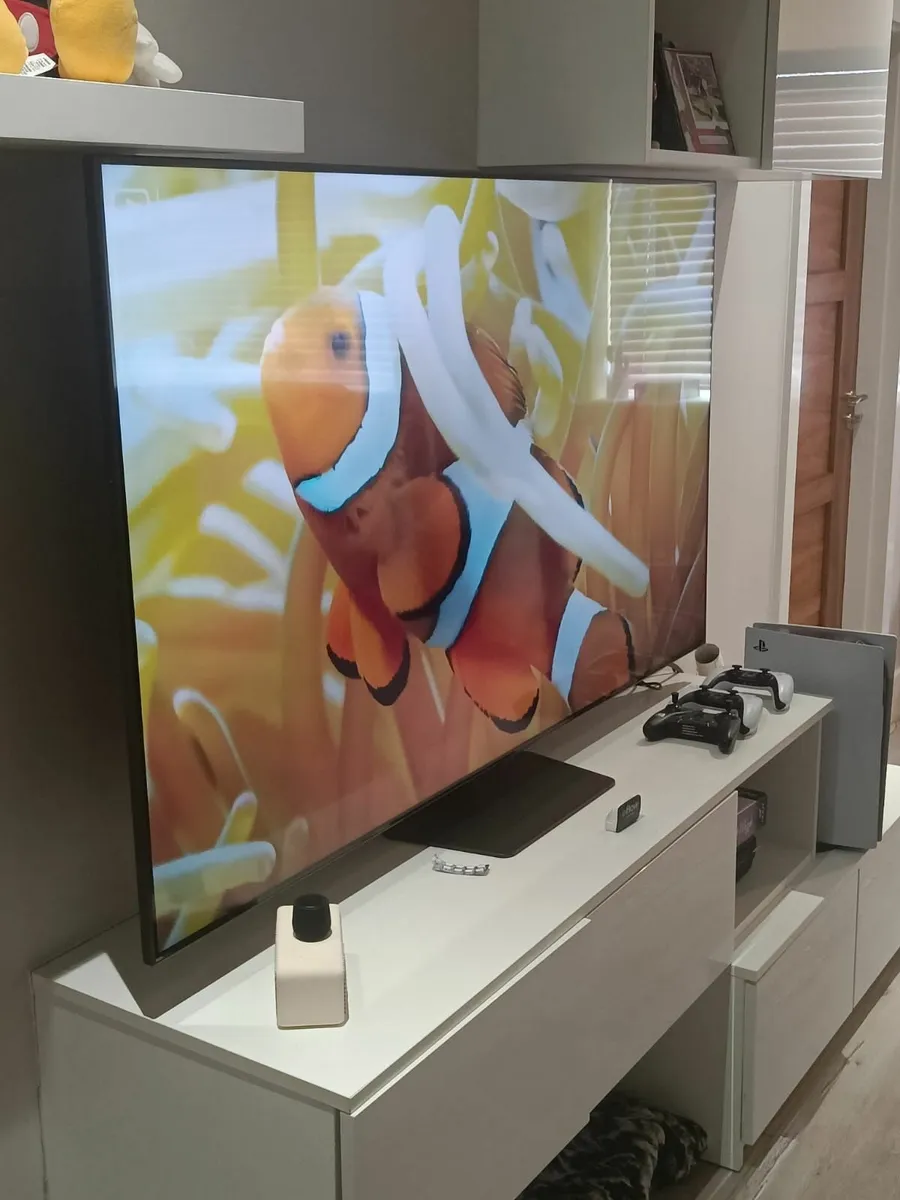 Samsung 65" Q80C 4K HDR QLED Smart TV - Image 2