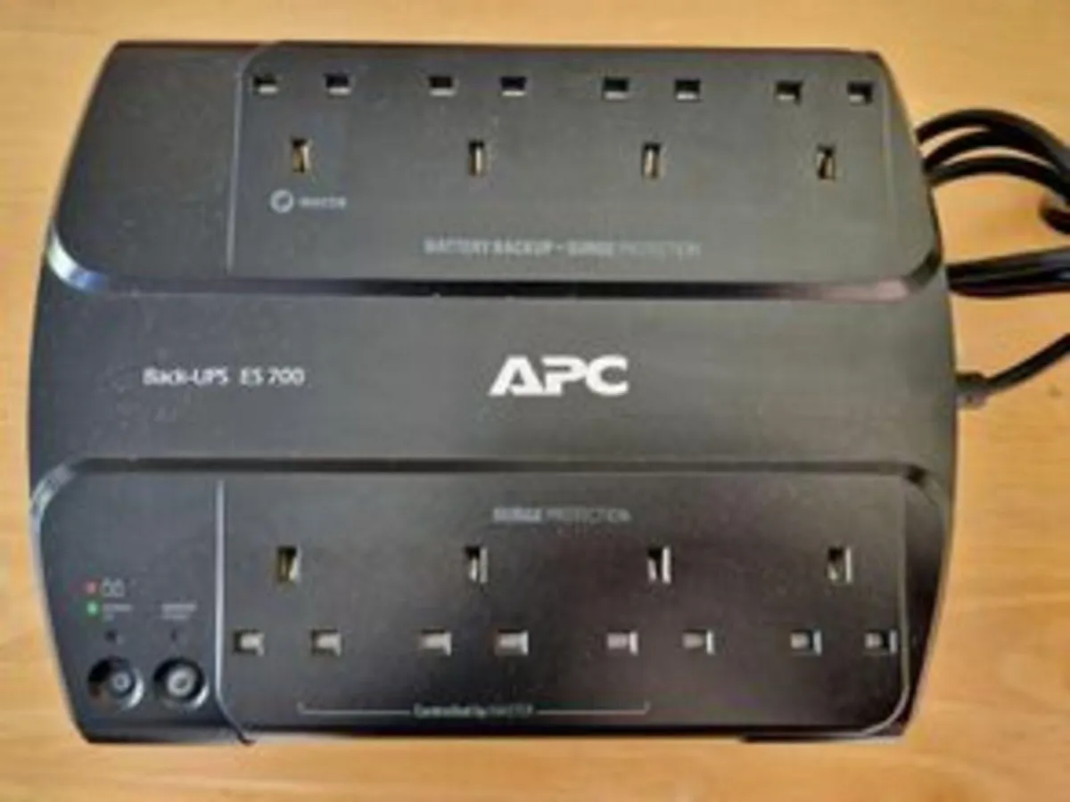 APC Surge Protection Power Socket Back-ups Es 700 - Image 1