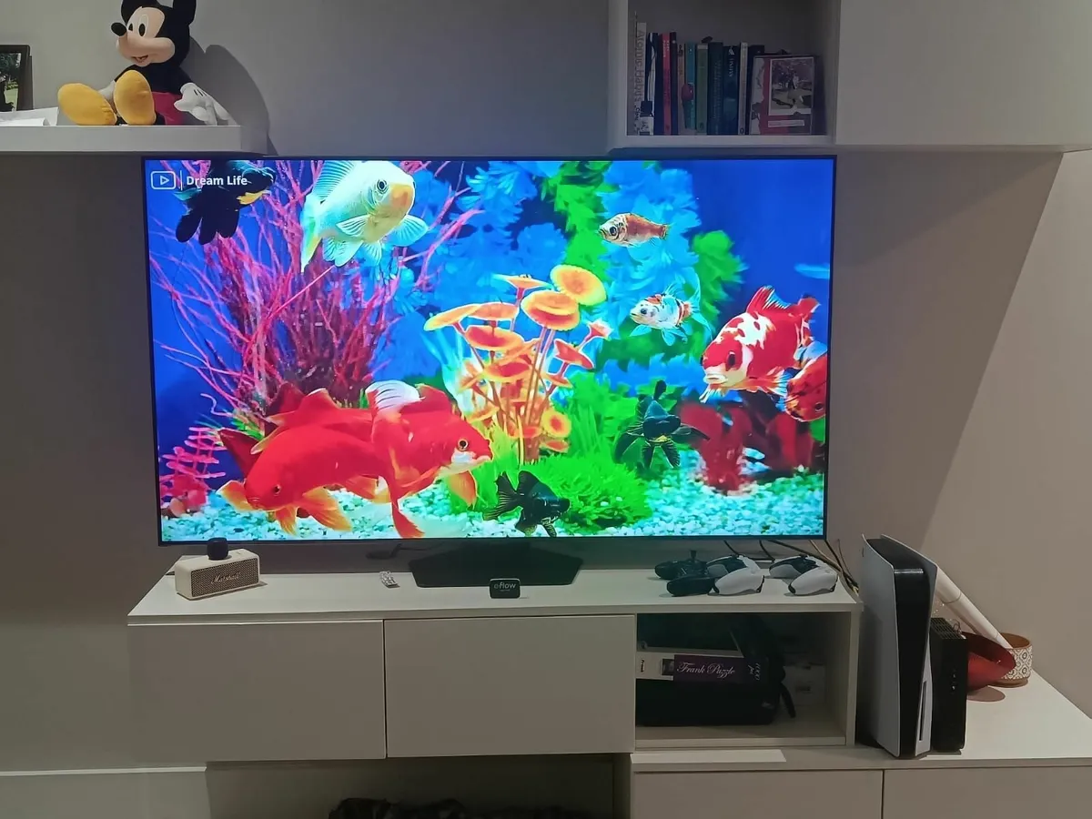 Samsung 65" Q80C 4K HDR QLED Smart TV - Image 1