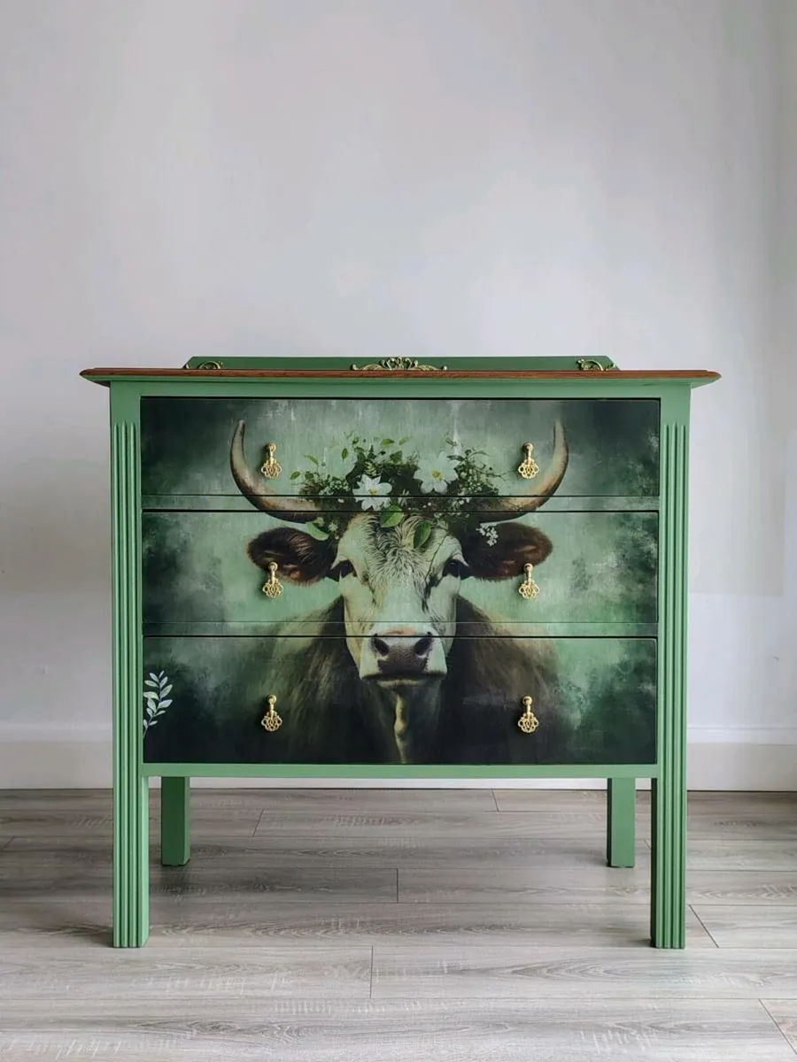 Vintage chest of drawers - Image 4
