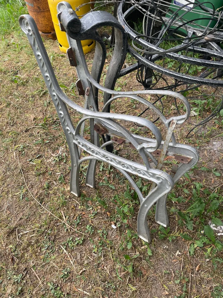 Cast iron garden bench ends - Image 2