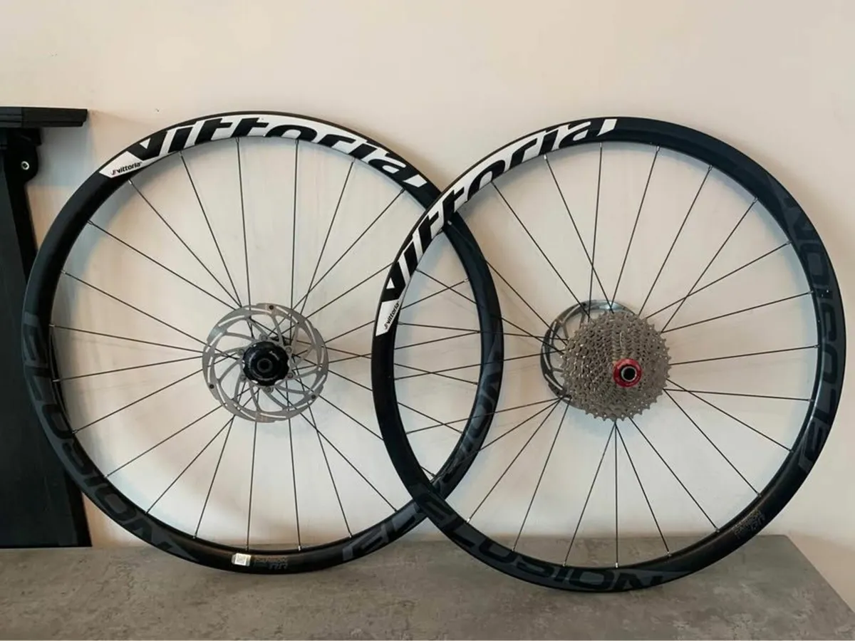 full carbon racing wheels - Image 1