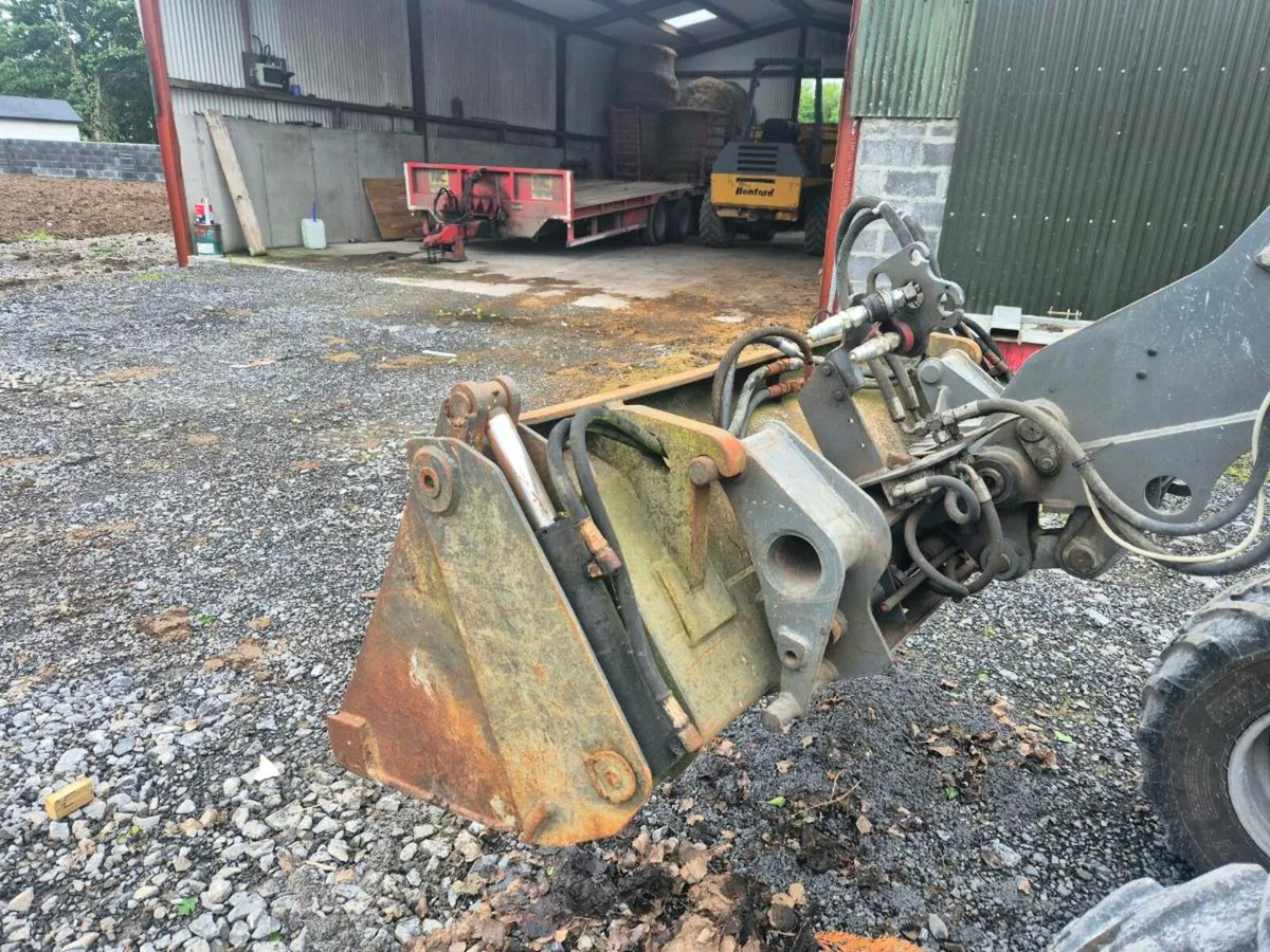Tractor bucket - Image 3