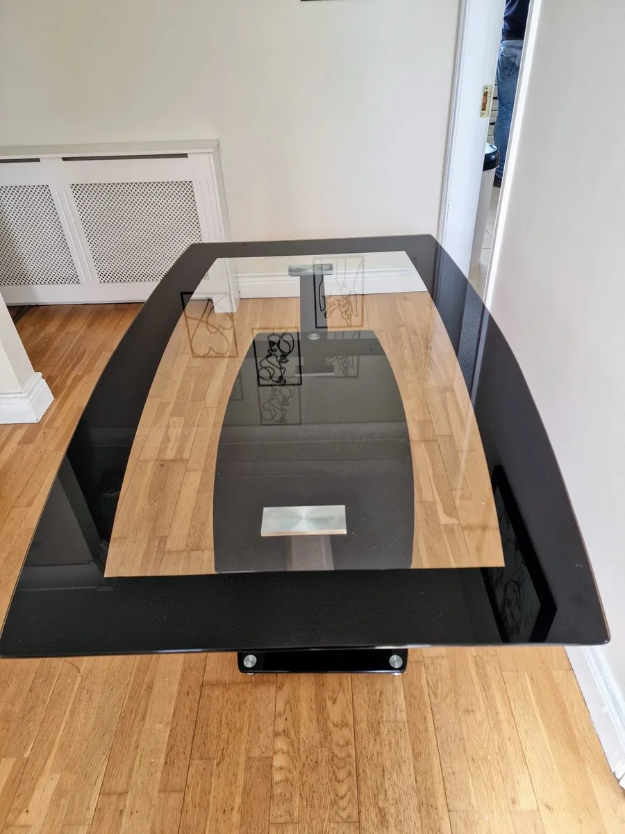 dining table - Image 2