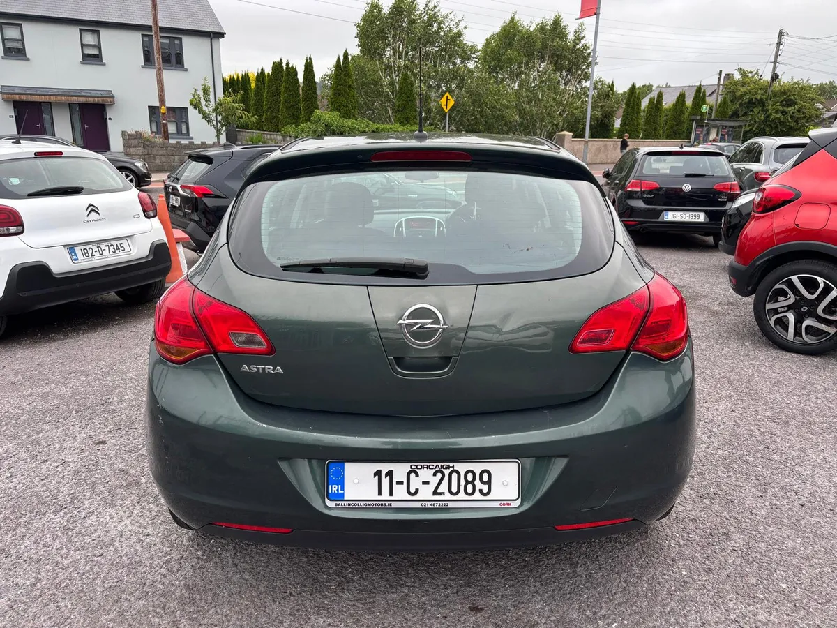 Opel Astra 2011  1.4 PETROL  NEW  NCT - Image 3