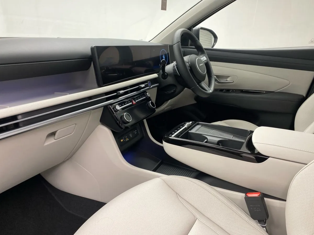 Hyundai Tucson Tucson FL 2WD Platinum Phev Auto - Image 3