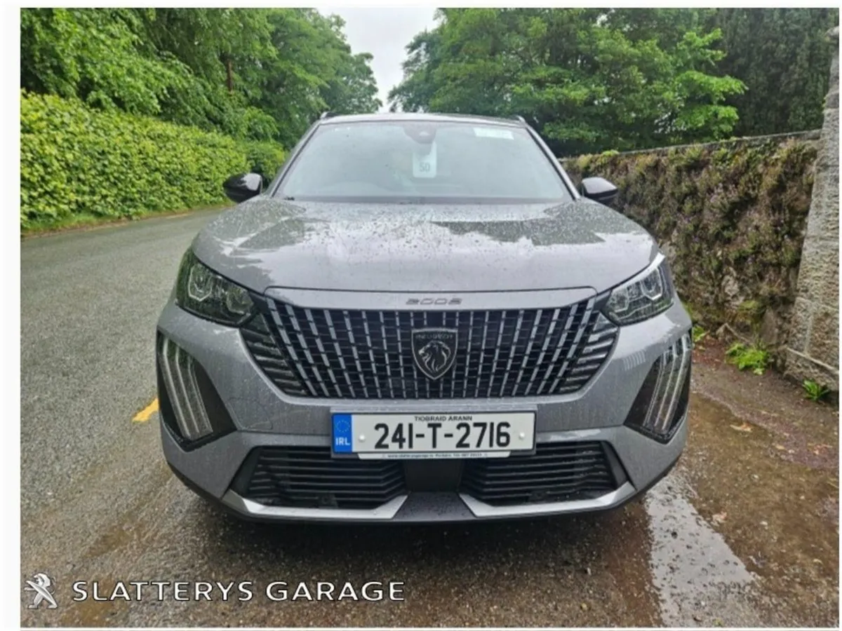Peugeot 2008 1.2 Puretech 100bhp Allure - Image 2