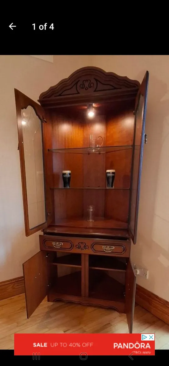 Corner display unit - Image 1