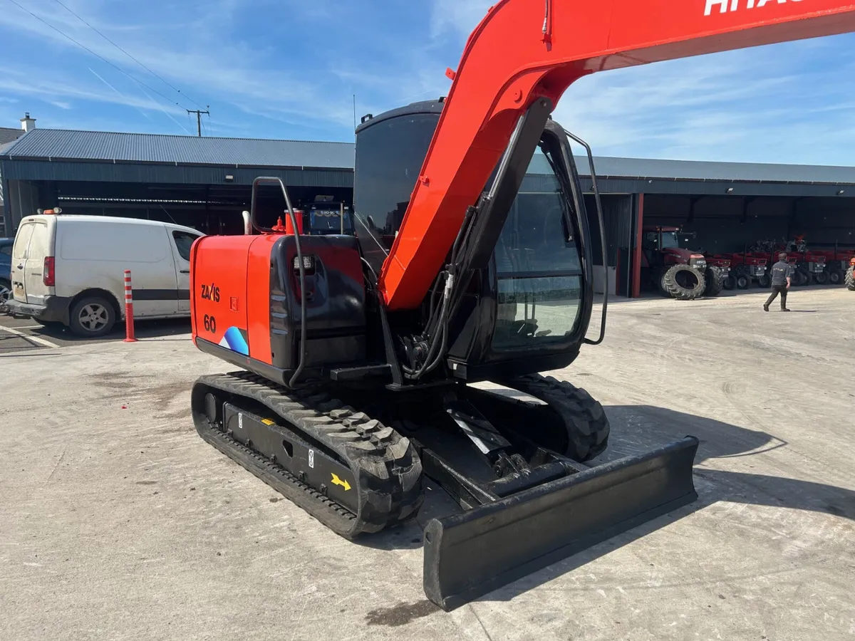 2013 Hitachi Zaxis 60 - Image 3