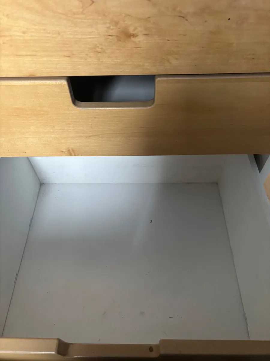 Small chest of drawers - Image 1