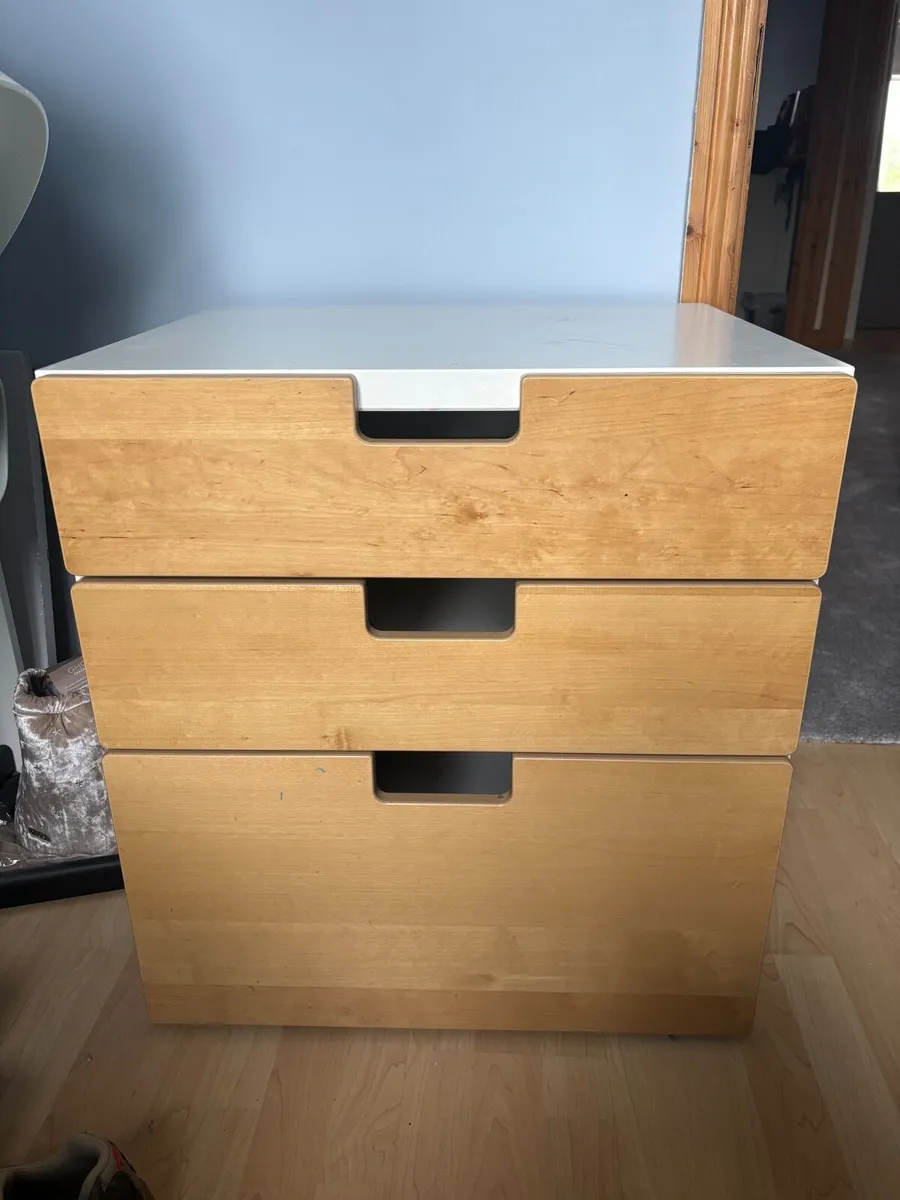 Small chest of drawers - Image 2