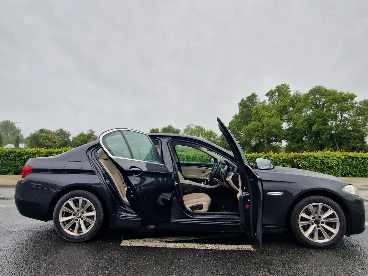 BMW 520, AUTO, NCT , LEATHER , HI SPEC /SUPERB - Image 2