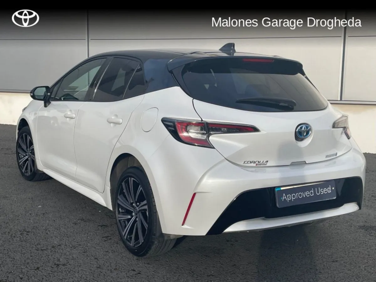 Toyota Corolla 1.8 Hybrid Luna Sport Call Now  04 - Image 2