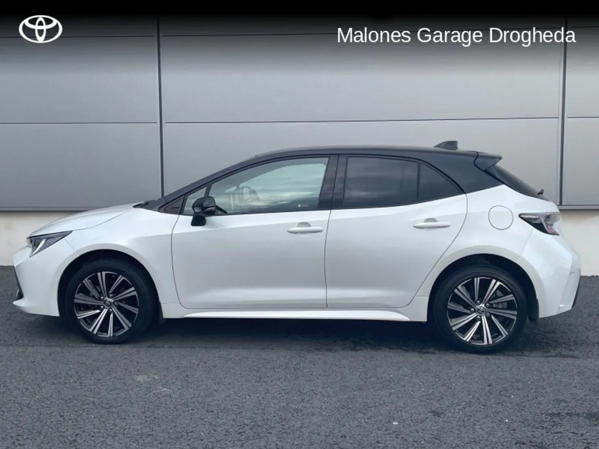 Toyota Corolla 1.8 Hybrid Luna Sport Call Now  04 - Image 3