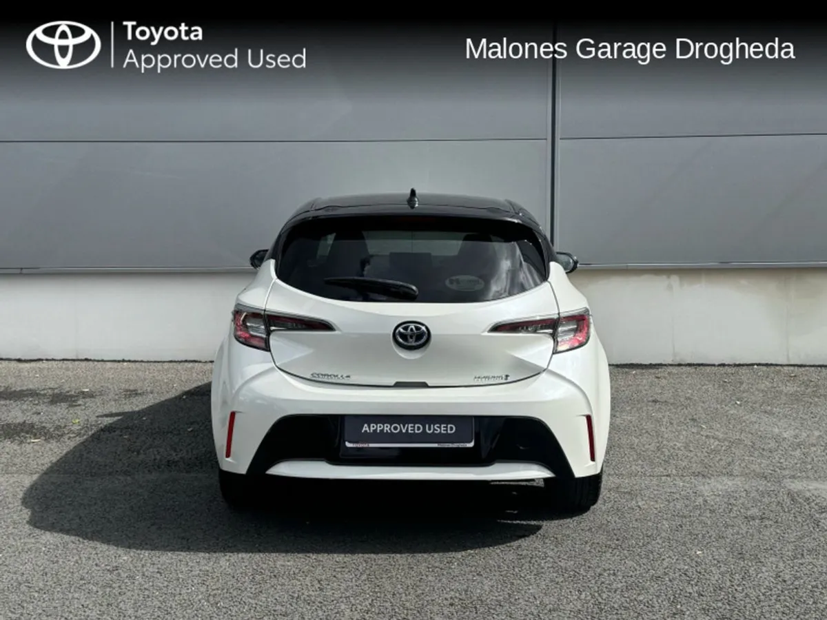 Toyota Corolla 1.8 Hybrid Luna Sport Call Now  04 - Image 4