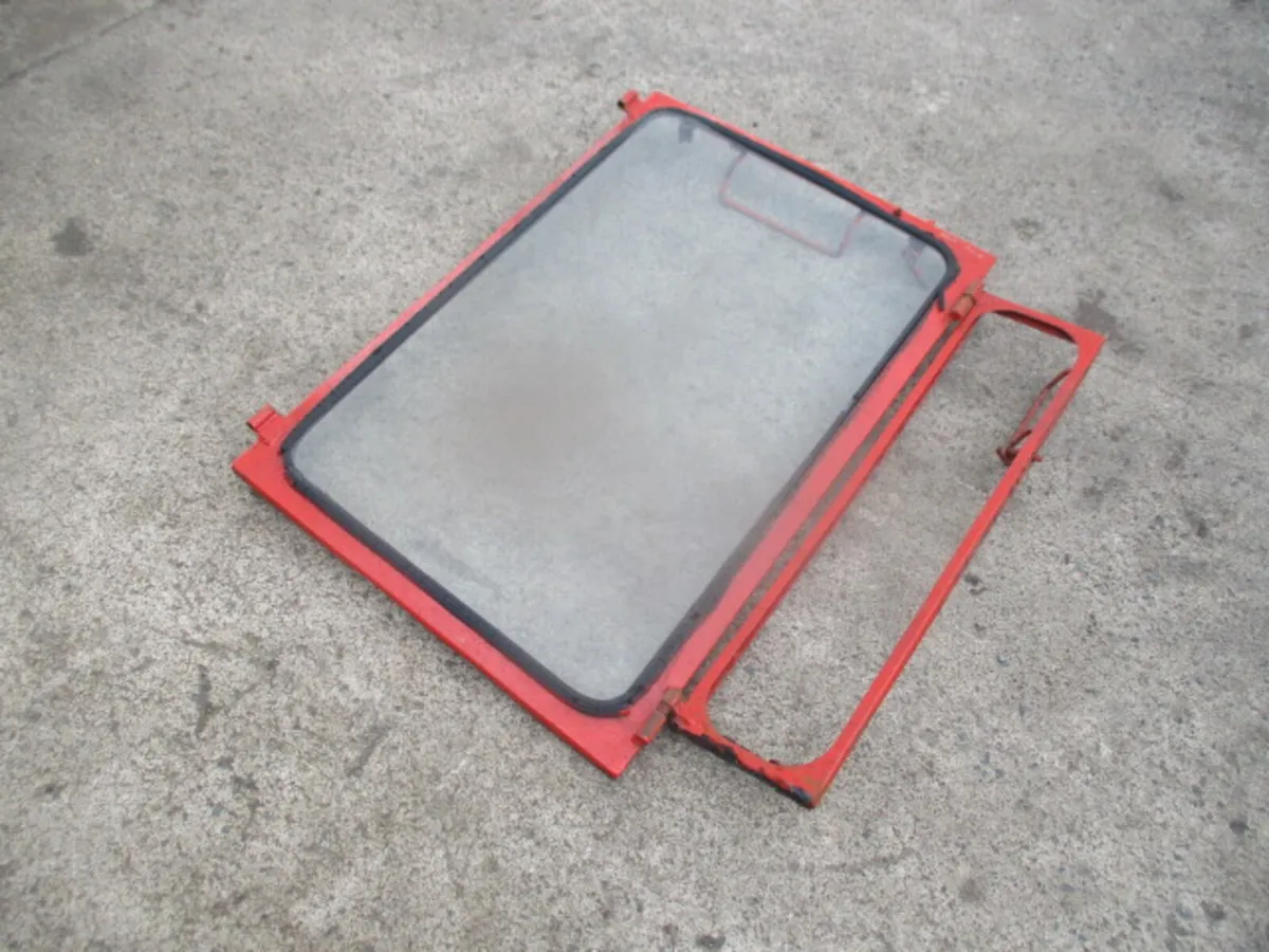 Duncan Cab Rear Window - Image 2
