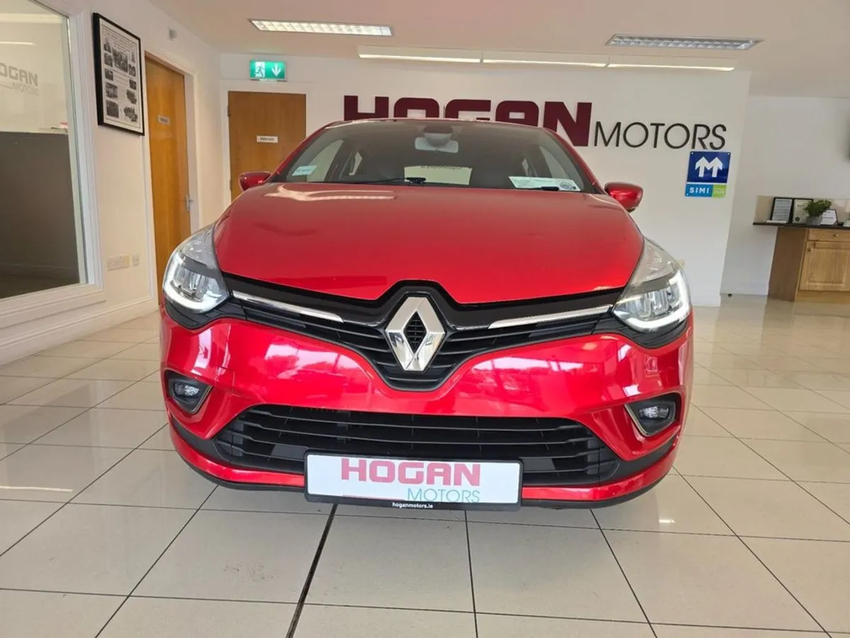 Renault Clio Dynamique S NAV Diesel Automatic - Image 2