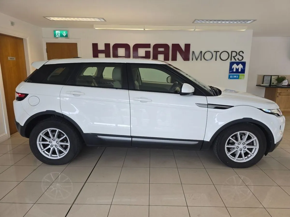 Land Rover Range Rover Evoque Pure TD4 Automatic - Image 3