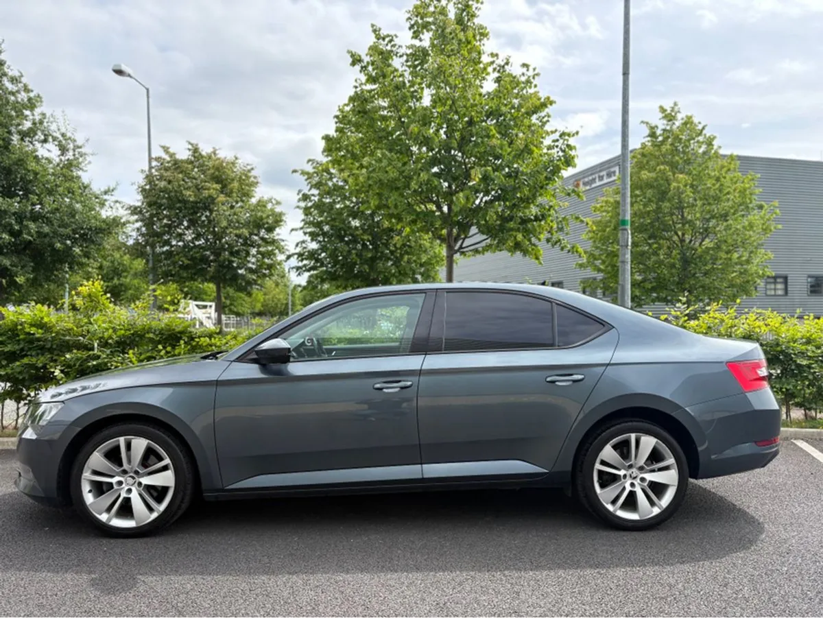 Skoda Superb Auto Diesel - Image 2