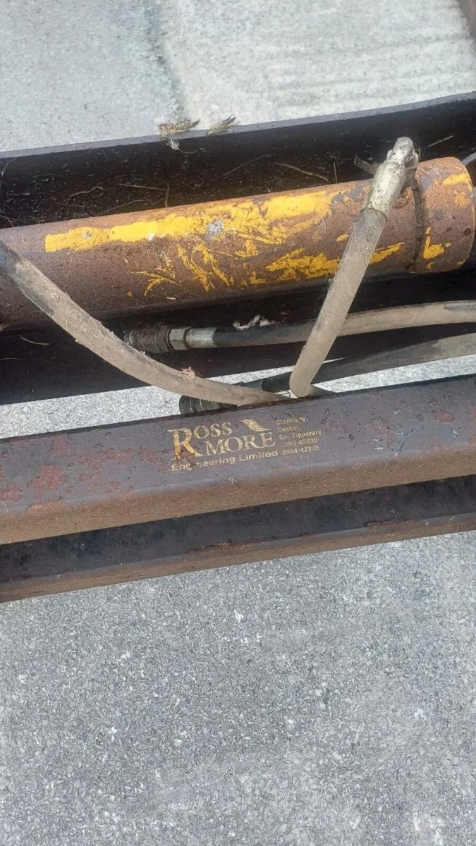 RossMore Bale Handler - Image 3