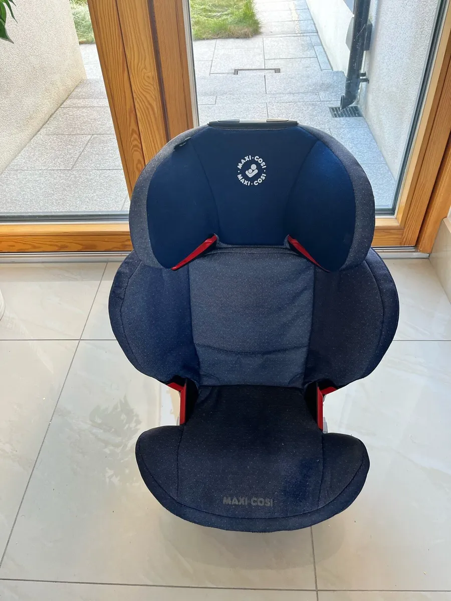 Car seat - Image 3