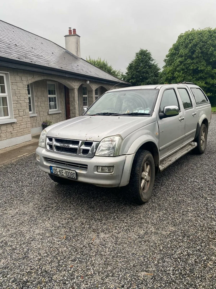 Isuzu D-Max - Image 1