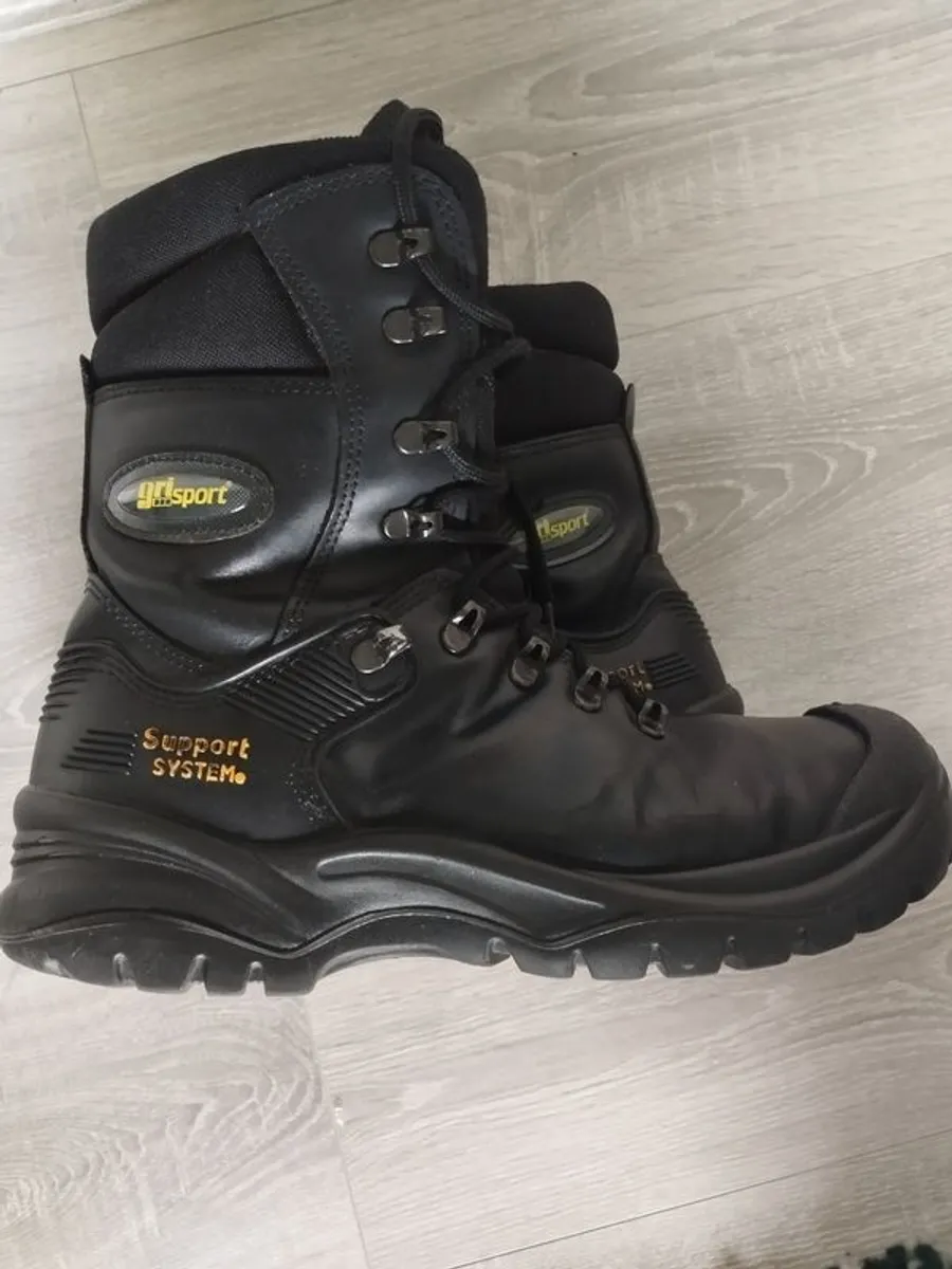 Men's boots - Image 1