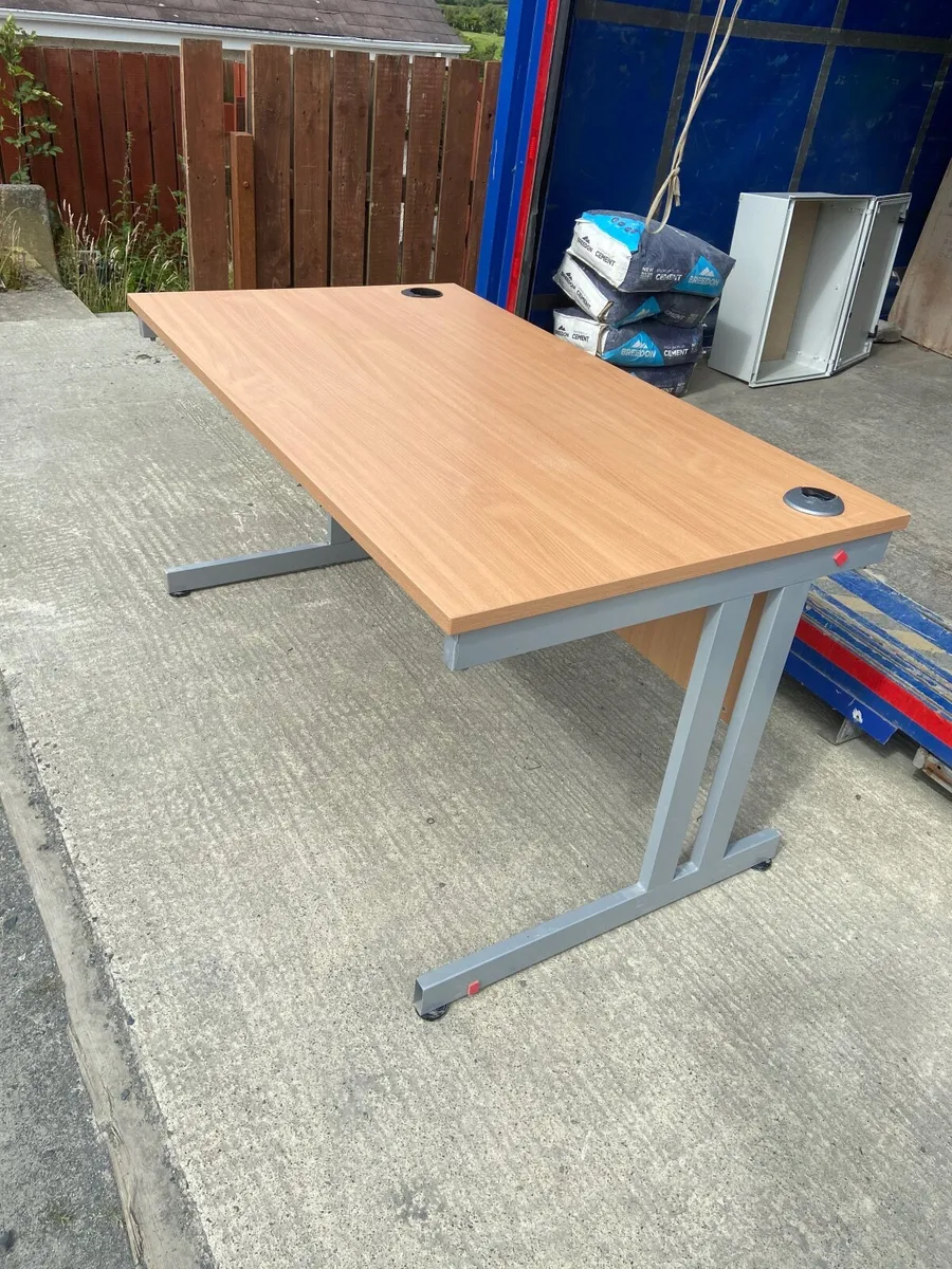 Office desk - Image 1