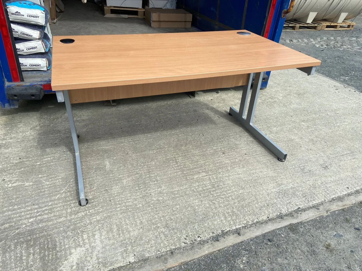 Office desk - Image 2
