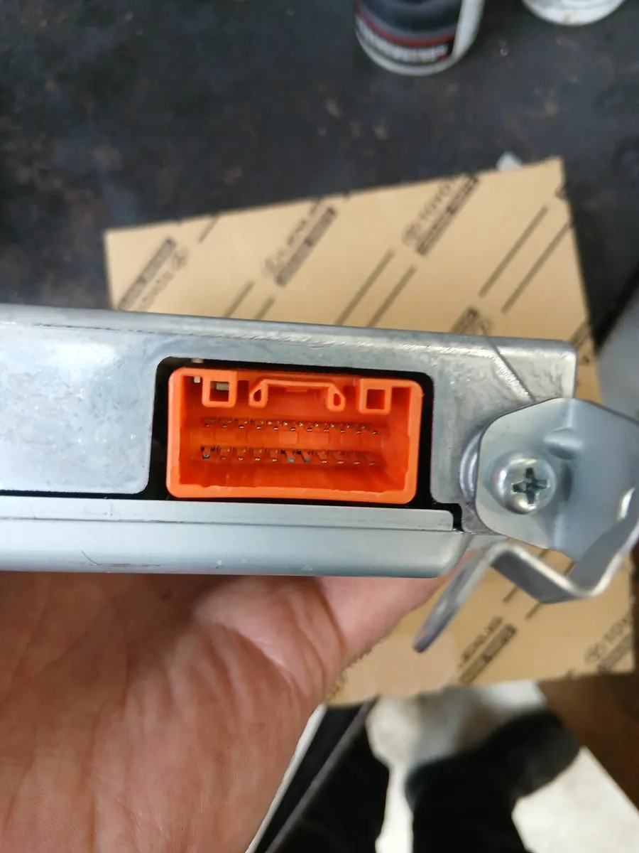 Car parts - Image 1
