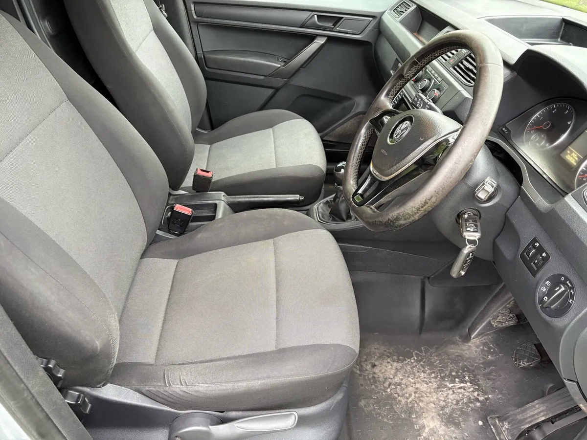 2016 VW CADDY VAN - Image 4