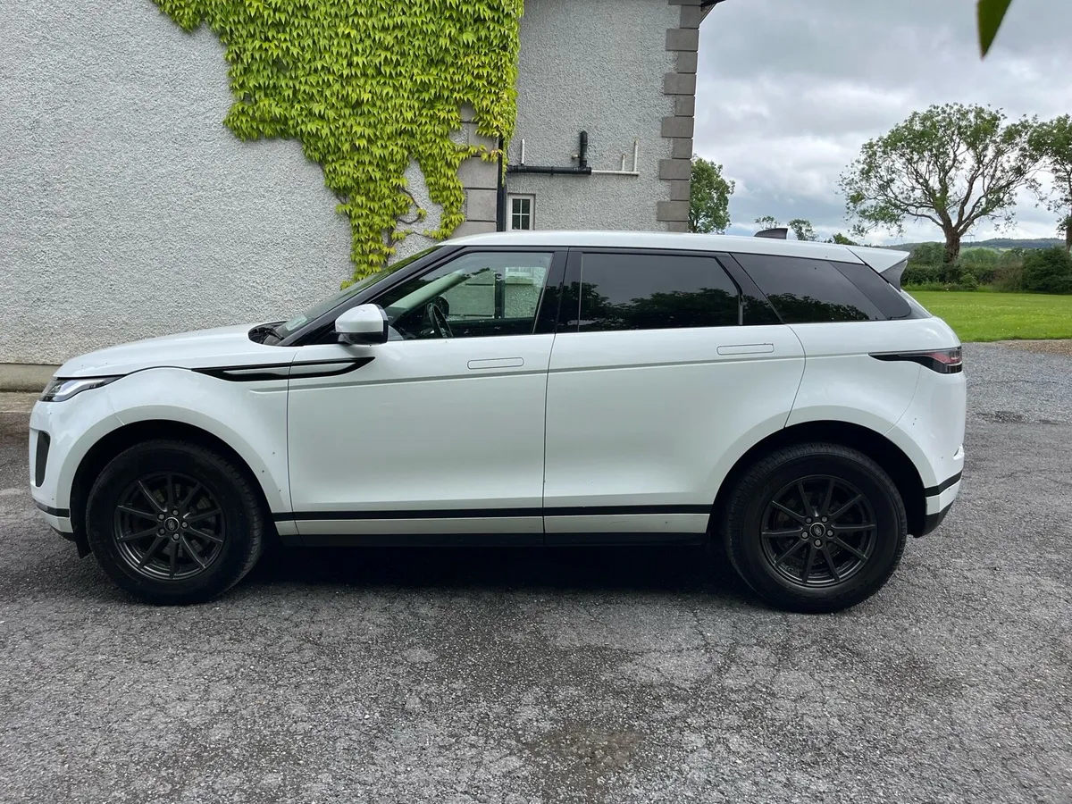 202 Range Rover Evoque - Image 4