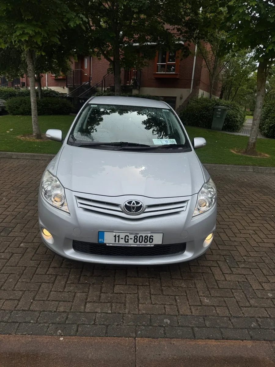 toyota auris - Image 1