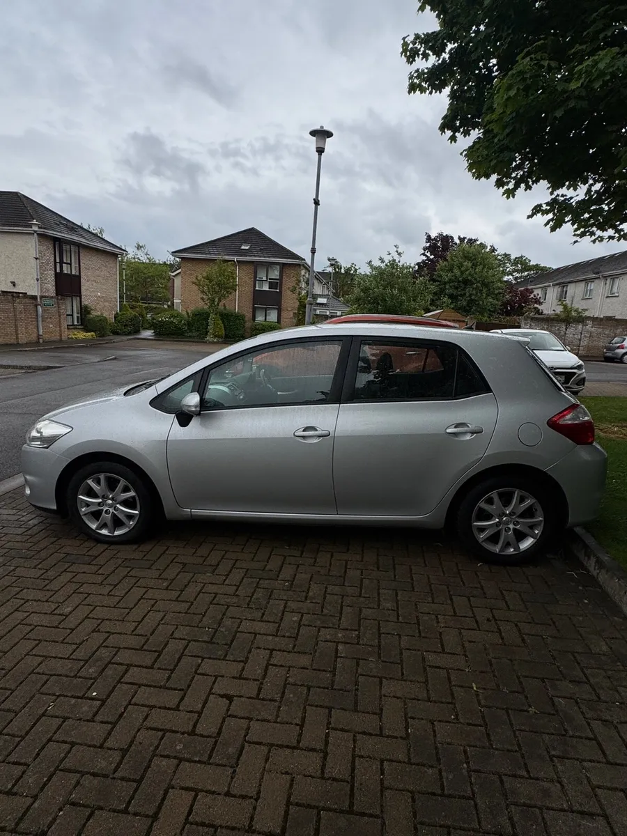 toyota auris - Image 3