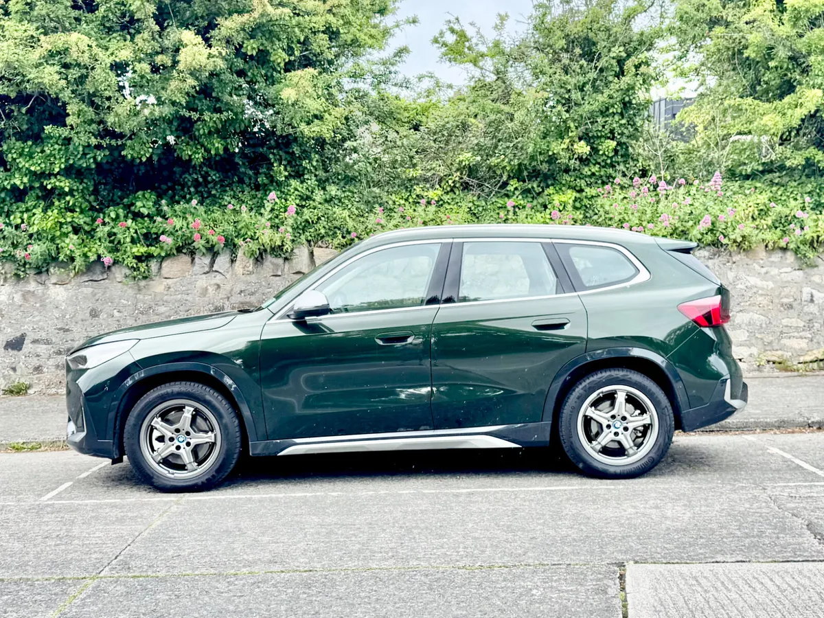 “iX1 XDrive30 XLine 2024” - Image 4