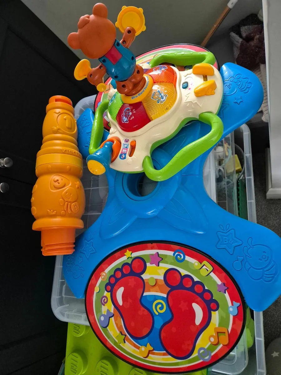 Baby walker and standing tower - Image 4