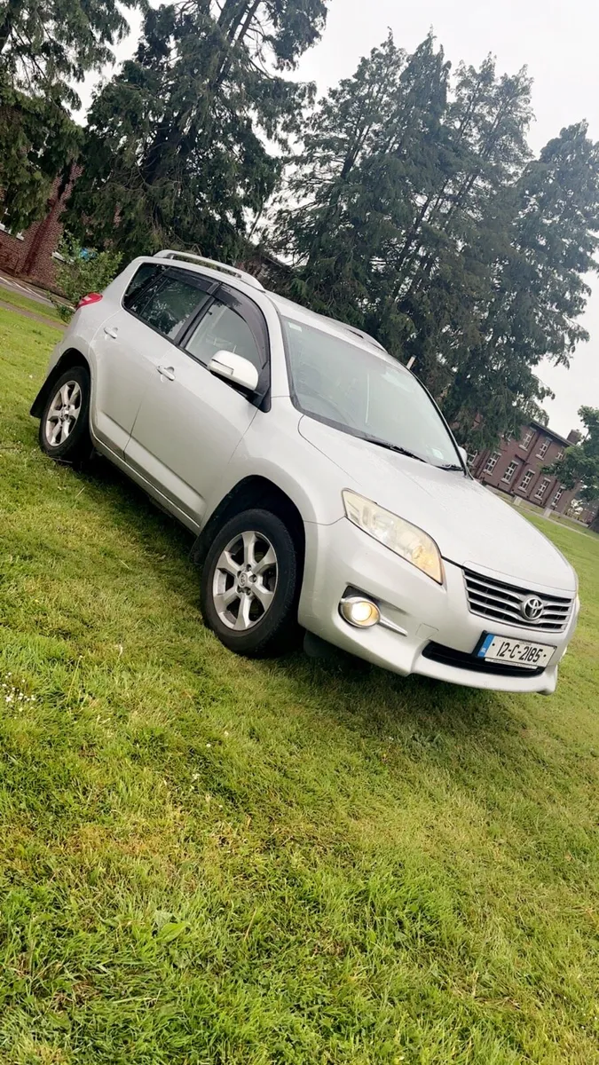 2012 Toyota rav4 - Image 1
