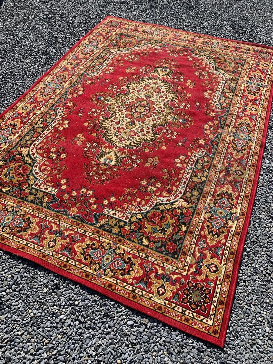 Craft collection traditional design wooven rug. - Image 1