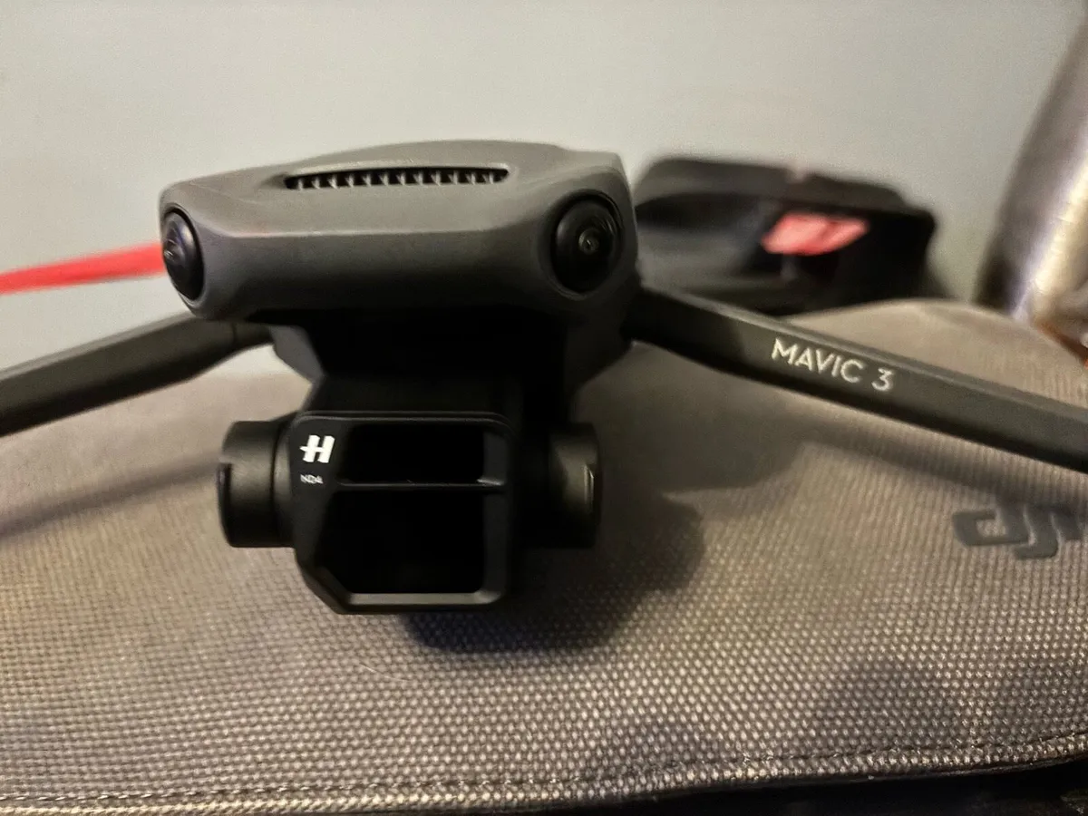 DJI Mavic 3 Flymore Edition (3 Batteries) - Image 1