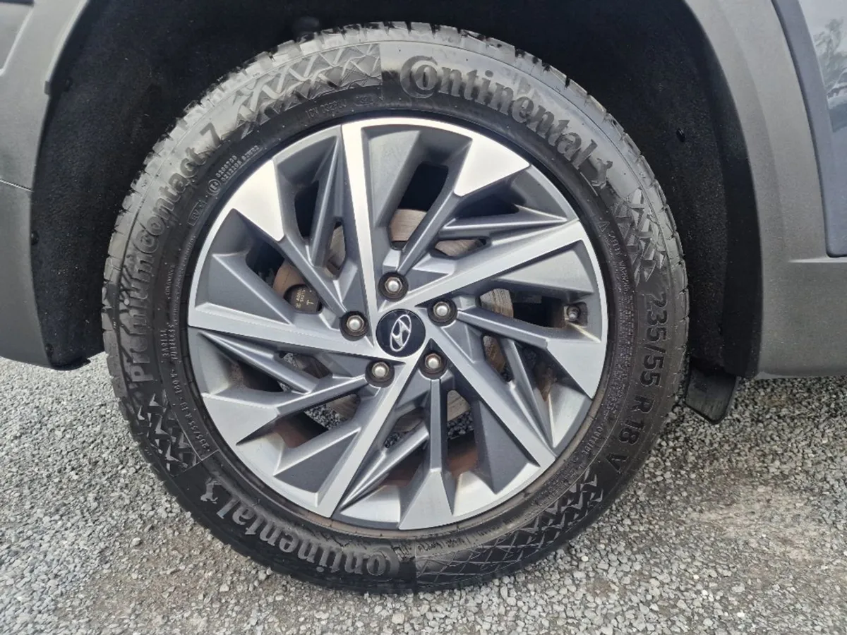 Hyundai Tucson Executive Plus Diesel 5DR - Image 4