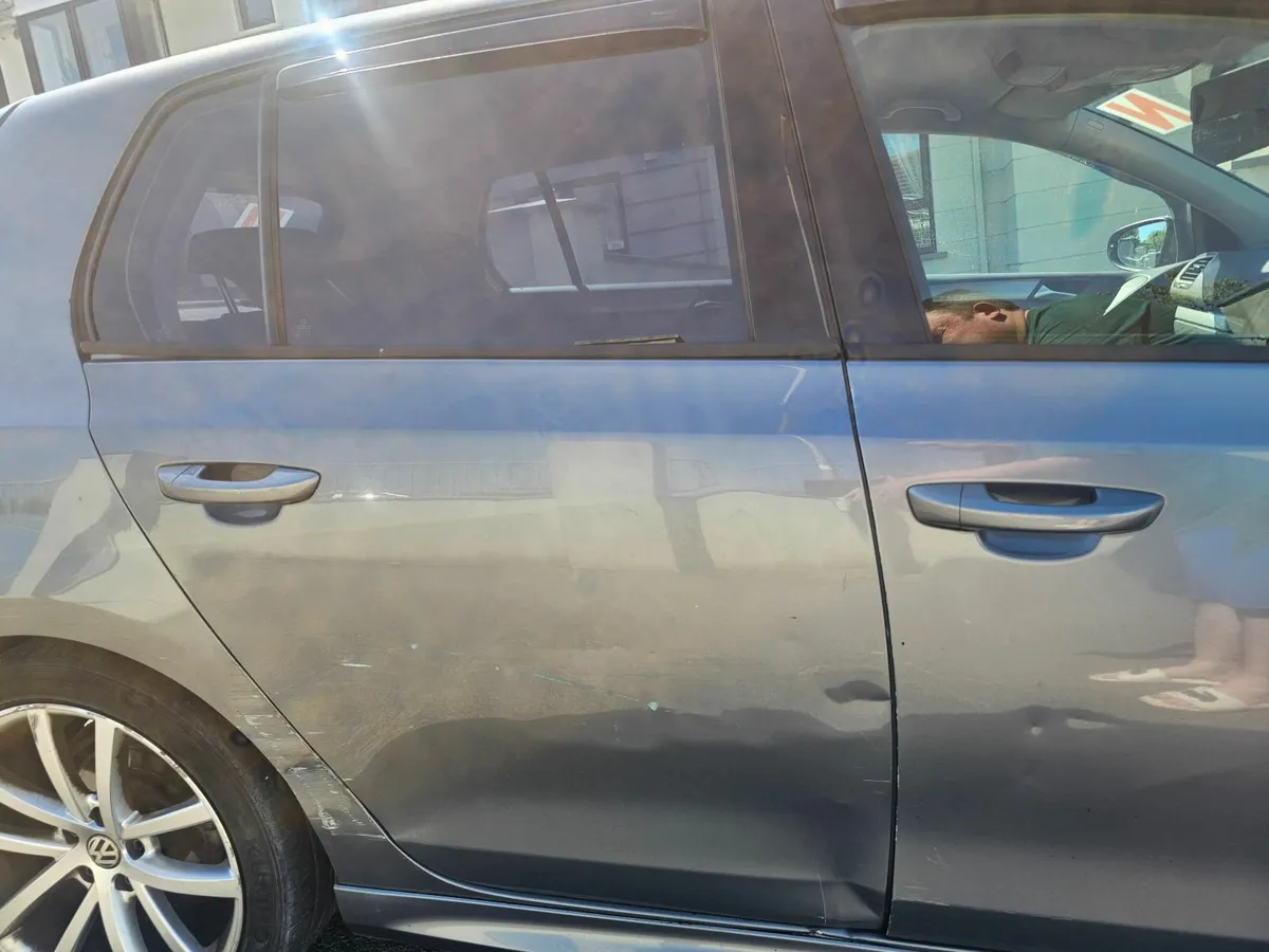 Volkswagen Golf 2012 - Image 2