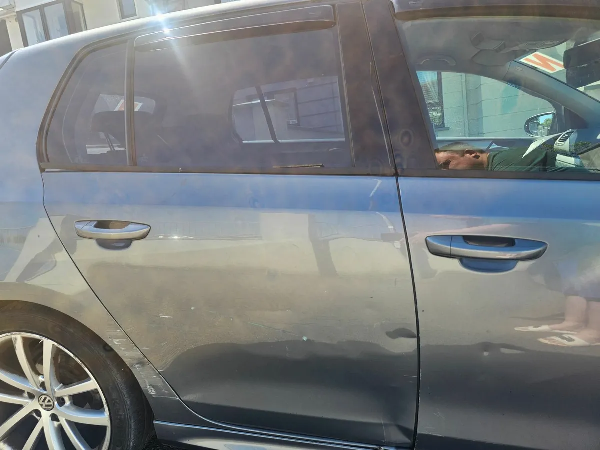 Volkswagen Golf 2012 - Image 4