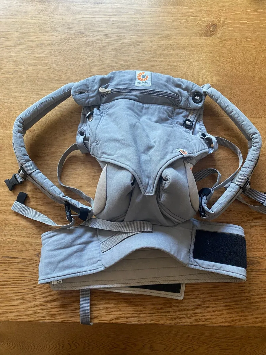 Ergobaby 360 Baby Carrier - Image 1
