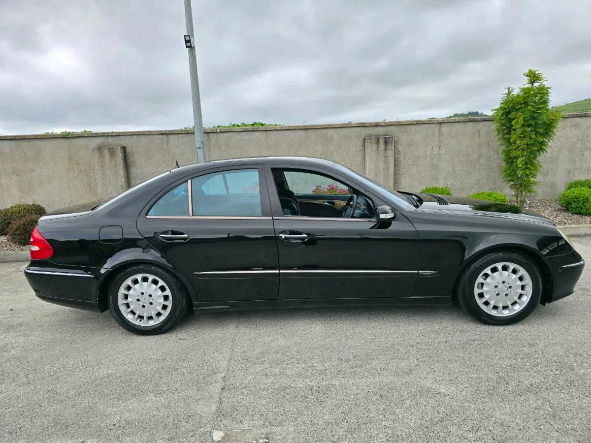 Mercedes E200 Kompressor Avantgarde - Image 1